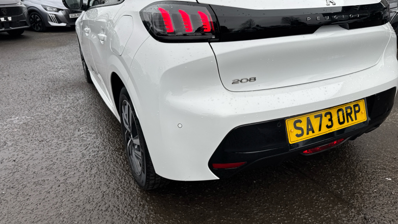 Peugeot 208 1.2 PureTech 100 Allure Premium + 5dr Petrol Hatchback